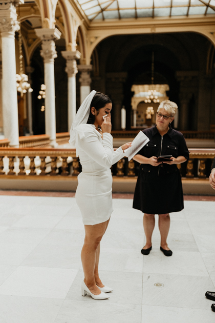 Bride and groom eloping at courthouse in indianapolis 