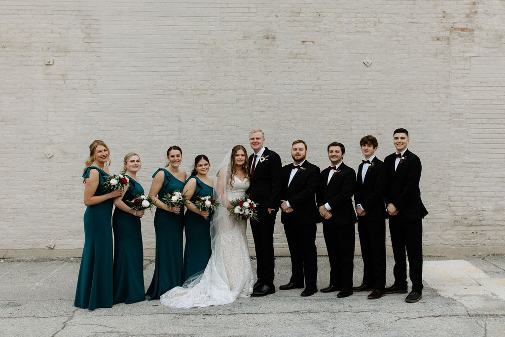 Bride and groom with entire bridal party