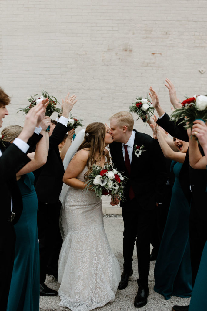 Bride and groom with entire bridal party