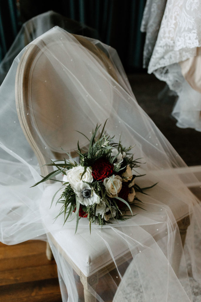 Brides veil and bouquet