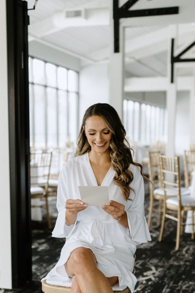 Bride getting ready for wedding in Indiana